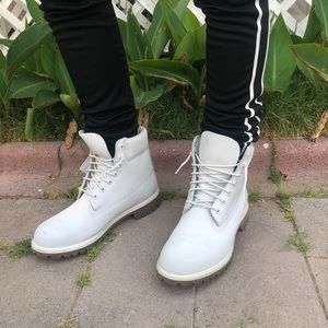 DustWhite timberland boots🔥
